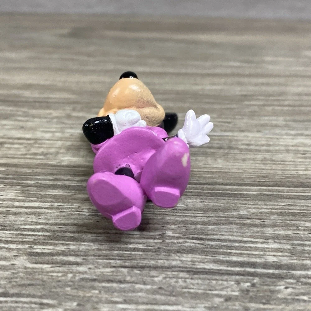 Disney Figurine 2